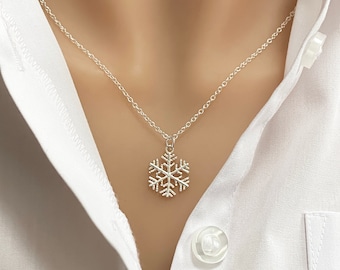 Snowflake Necklace in Sterling Silver - Winter Wedding, Christmas Jewelry, Gift for Her