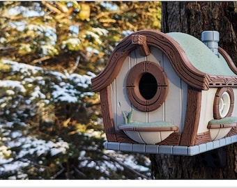 Hobbit Hole–Inspired Birdhouse, Fantasy Garden Decor, Hanging Outdoor Birdhouse, Whimsical Yard Gift