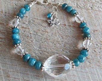 Blue Apatite Bracelet, Clear Faceted Quartz, Crystal Healing Gemstones, Manifestation, Creativity, Sterling Silver Flower Heart Charm, Boho