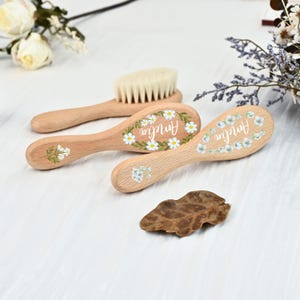 Personalized Baby Hair Brush,Flower Baby Hairbrush,Soft Bristle Brush,Wooden Hair Brush,Custom Baby Comb,New Parent Gift, Baby Shower Gift