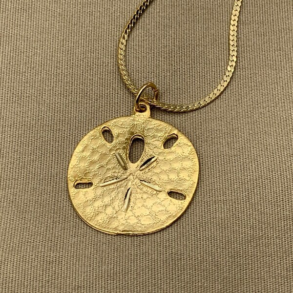 Vintage Sea Life Necklace - Gold Sand Dollar Necklace - Gold Ocean Life Necklace - Beach Jewelry gift