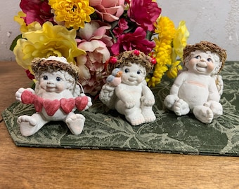 Vintage Dreamsicles Cherub Angels sitting position - 1995 Cast Art Cherubs - Kristin Haynes cherub Angels sitting - sold separately