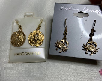 Vintage Sea Life Earrings - Gold Hanging Sand Dollar Earrings - Gold Hanging Crab Earrings - Wire Hooks or change to studs available