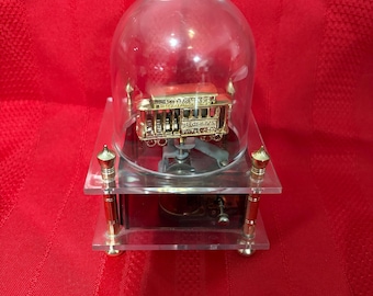Vintage San Francisco Cable Car Music box - I left my heart in San Francisco - Powell & Mason St Line Cable Car Replica - Trolley Car