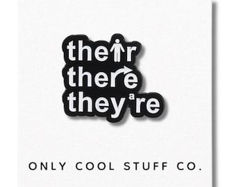 Spilla smaltata "There They're" / Divertente accessorio grammaticale per appassionati di lingue