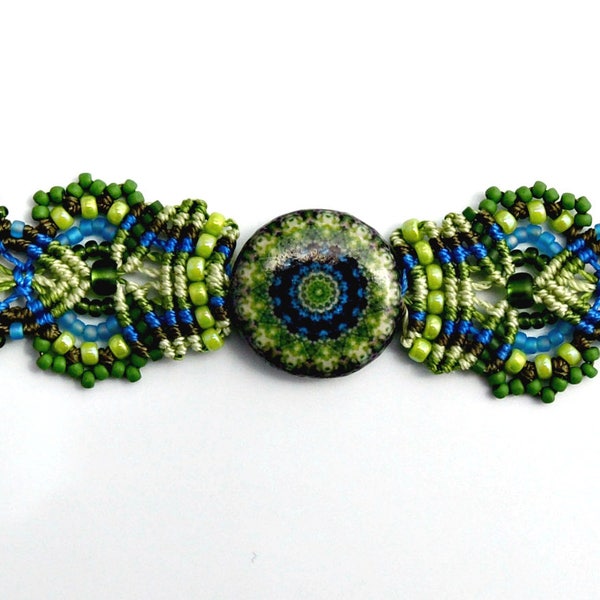 Mandala Micro Macrame Bracelet  - Decoupage Bead - Beaded Macrame Bracelet - Green Bracelet - Macrame Jewelry - Colorful Bracelet