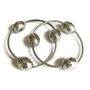 Faceted Silver Tone Metal Ball Beads Bracelets Vintage Stretch Set of 2