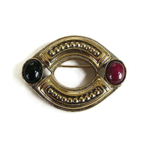 Etruscan Style Black & Red Glass Cabochon Brooch Vintage