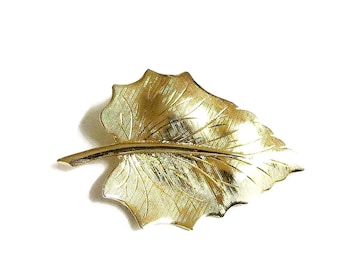 Etched Gold Tone Leaf Brooch Vintage