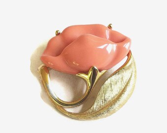 Avon Salmon Pink Flower Brooch Etched & Smooth Gold Tone Vintage