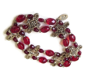 Rot-Kristall-Perlen mit keltischen Stil Metall Perlen Armband Vintage Stretch signiert Cookie Lee
