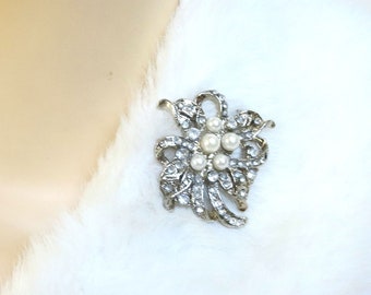 White Faux Pearls & Clear Rhinestone Floral or Flower Brooch Vintage