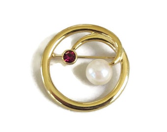 Red Rhinestone & Large Glass Pearl Circle Brooch Vintage Swirl