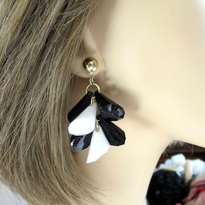 Retro White & Black Cha Cha Dangle Earrings Vintage