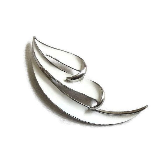 White Enamel Swirl Wave Brooch Vintage - image 4