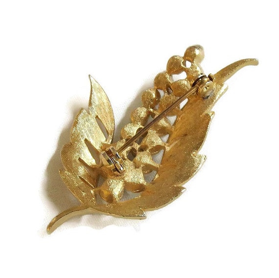 Faux Pearl & Rhinestones Leaf Brooch Vintage - image 5