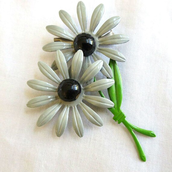 Double Daisy Flower Power Brooch Vintage Gray, Bl… - image 2