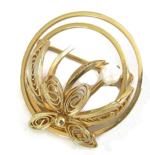 Cannetille Faux Pearl Circle Brooch Vintage Coile… - image 2