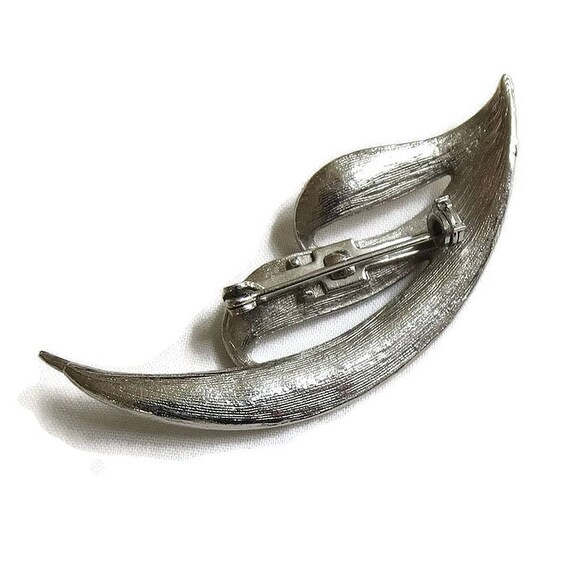 White Enamel Swirl Wave Brooch Vintage - image 5