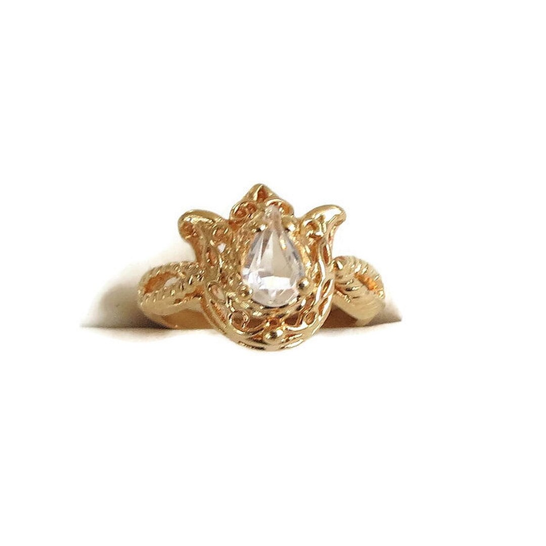Clear Teardrop Rhinestone Ornate Ring Vintage Size 7 - Etsy