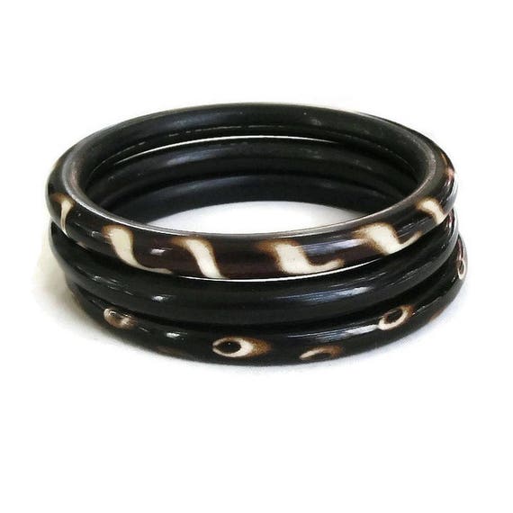 Bangle bracelets plastic - Gem