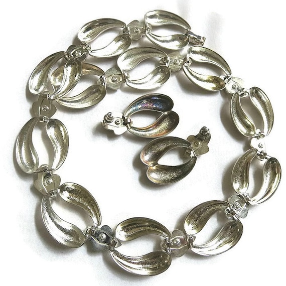 Modernist Fleur de Lis Necklace & Earrings Set Vi… - image 4