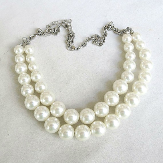 White Faux Pearl Beaded Necklace Vintage Bridal W… - image 7