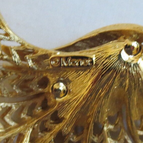 MONET signed Openwork Swirl Leaf Brooch Vintage - image 6