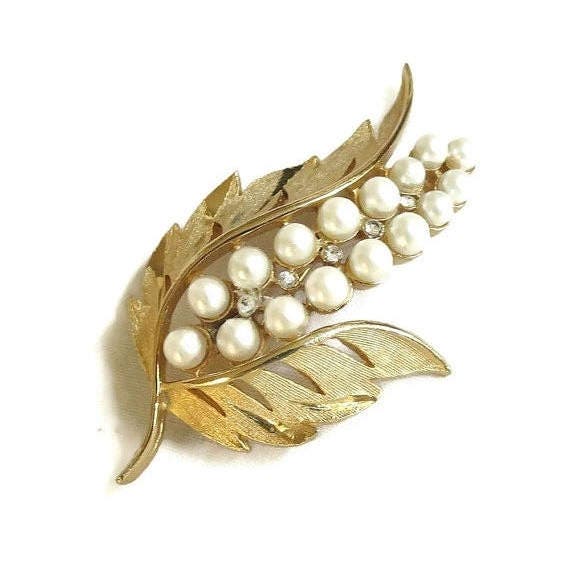 Faux Pearl & Rhinestones Leaf Brooch Vintage - image 1