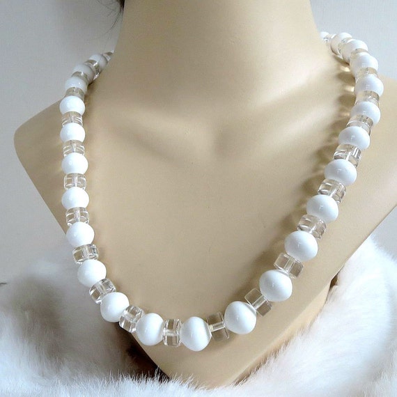 Trifari White and Clear Lucite Bead Necklace Bead… - image 1