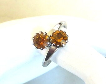 Amber Double Rhinestone Ring Size 6.75 Crossover Vintage
