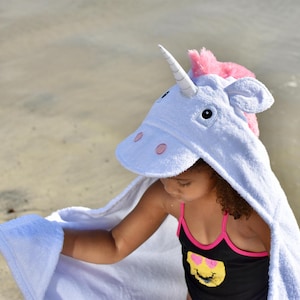 Serviette à capuche licorne : peignoir en coton éponge avec corne scintillante argentée