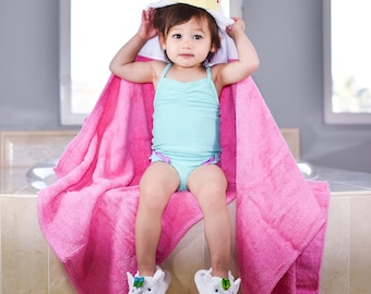 Princess hooded towel for kids pink / girl gift / 100% cotton fits 2-8yrs / Yikes Twins / beach bath pool / can personalize / Ships from TX