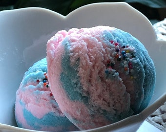 Bubblegum Bath Truffle and Pink & Blue Bubble Bath Fizzy