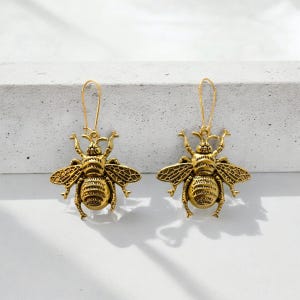 Bumblebee Earrings - Bumble Bee Earrings - Gifts For Her
