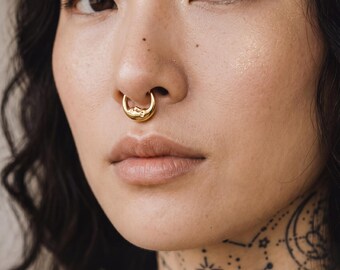 Moon Face Septum Ring: Gothic Celestial Daith Piercing