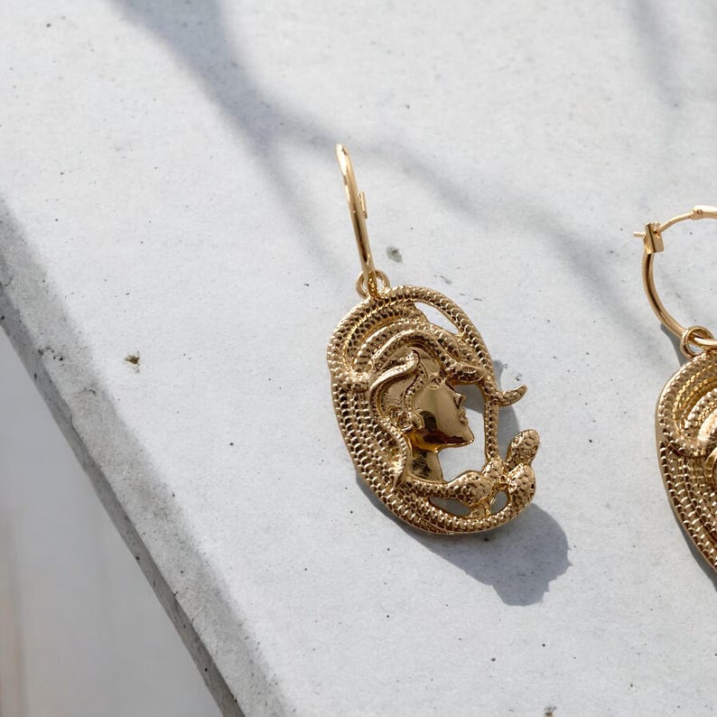 Medusa logo Earrings