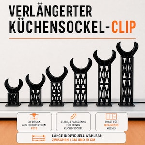 Könnte beinhalten: Sechs schwarze Kunststoff-Sockelclips für Küchen in verschiedenen Höhen, jeweils mit U-förmigem Kopf und gitterartiger Stützstruktur. Der Text lautet VERLÄNGERTER KÜCHENSOCKEL-CLIP, 3D-DRUCK AUS HOCHWERTIGEM PETG, STABIL & PASSGENAU, PASST FÜR IKEA METOD KÜCHEN, LÄNGE INDIVIDUELL WÄHLBAR ZWISCHEN 1 CM UND 10 CM.