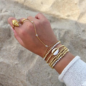 Adjustable Seashell Beaded Bracelet