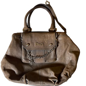 Dolce & Gabbana Faded Blue Leather Tote – Preowned Designer Shoulder Bag with Chain Detail