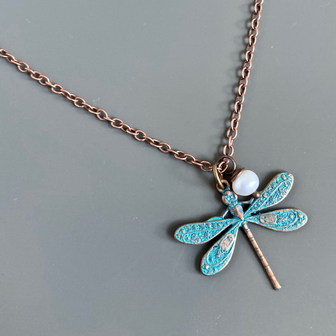 Dragonfly pearl necklace Clearance