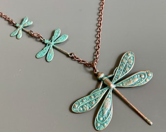 Collana libellula - Patina di rame verde acqua, regalo per giardiniere, gioielli naturali, gioielli libellula, regalo per amanti della natura, collana acquamarina