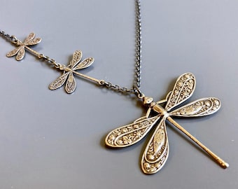 Collana in ottone con libellula - Gioielli con libellula, Gioielli naturali, Gioielli da giardino, Regalo con libellula, Regalo naturale, Regalo per donna, Regalo di compleanno