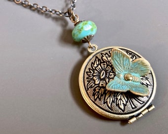 Butterfly Locket Necklace - Keepsake Jewelry, Brass Locket, Round Locket, Patina Jewelry, Gift for Woman, Butterfly Gift, Gift for Gardener