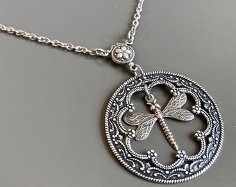 Collana con libellula in argento - Ciondolo, Gioielli con libellula, Gioielli naturali, Regalo per donna, Regalo di compleanno, Regalo per damigella d'onore, Gioielli da giardino