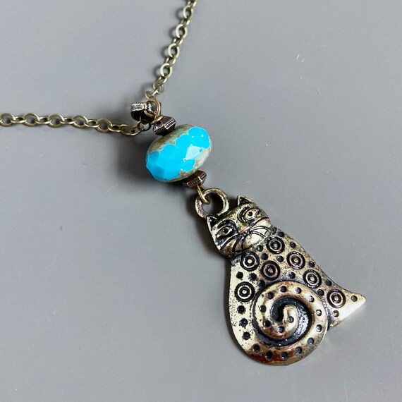 ターコイズブルー猫 Cat Necklace - Cat Jewelry, Czech Blue Turquoise, Feline Jewelry