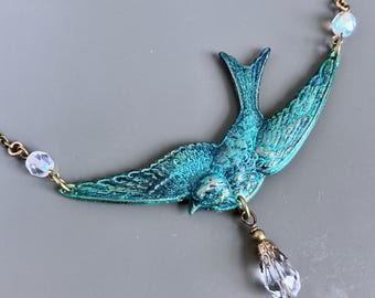 Collar de pájaro - Joyería con pátina, joyería verdigris, joyería de pájaros, joyería de la naturaleza, regalo para mujer, pájaro grande, regalo para amantes de las aves, regalo de cumpleaños