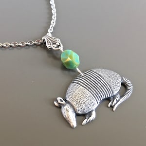 Armadillo Halskette - Texas Halskette, Texas Schmuck, Southwest Schmuck, Silber Armadillo, Texas Geschenk, Geschenk für Frau, Rodeo Halskette