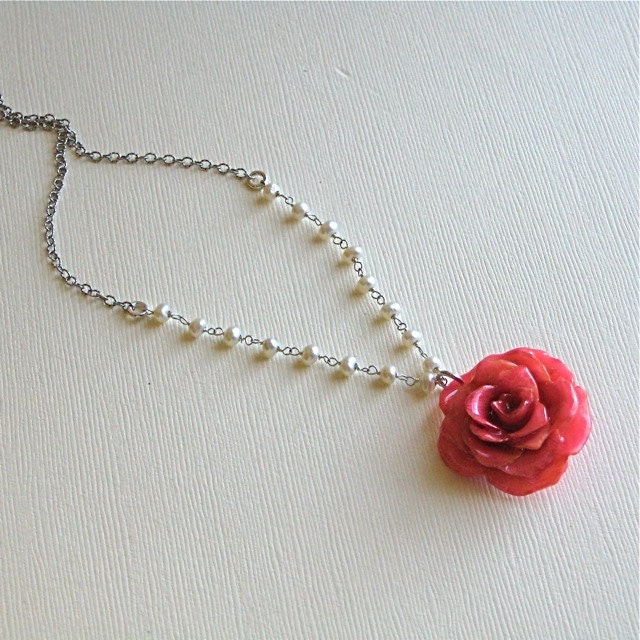 SPRING ROSE PEARL NECKLACE