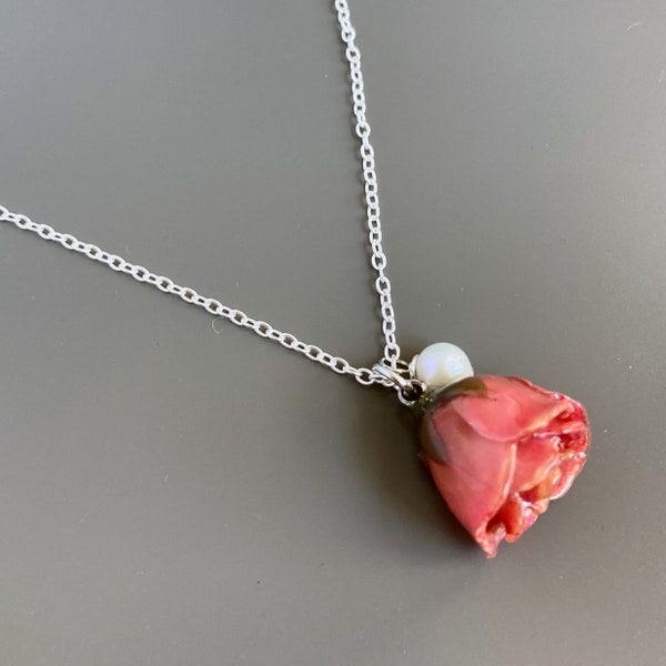 Real Rosebud Necklace - Pink Rose Necklace, Preserved Flower, Pearl, Botanical Jewelry, Gift for Woman, Birthday, Anniversary, Graduation